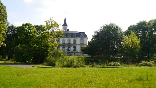 Schloss Schönefeld, Parkseite